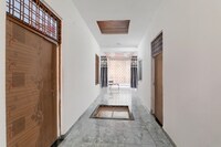 SPOT ON Royel Grand Hotel Nabedi