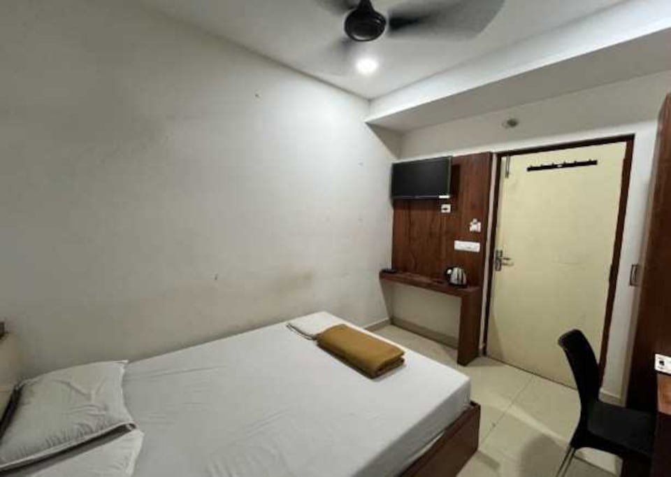 Hotel O Karaikal Beachview Formerly KK Residency, Thirunallar, Karaikal