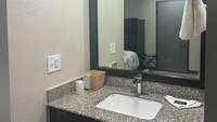 Studio 6 Suites – Knoxville, TN - Downtown