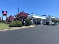 Studio 6 Suites Jacksonville, NC – Camp LeJeune