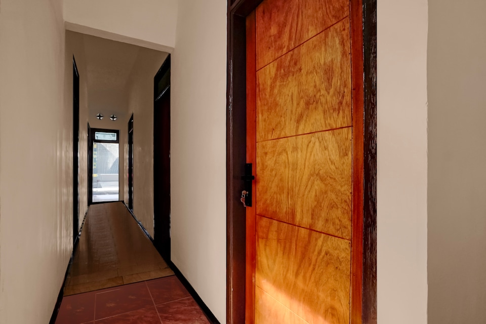 OYO 95035 Harmony Guest House Syariah Sawojajar, Malang Kota, Malang