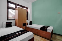 OYO 95035 Harmony Guest House Syariah Sawojajar