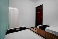 OYO 95035 Harmony Guest House Syariah Sawojajar