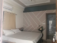 OYO Hotel O Shiv Shree Dham