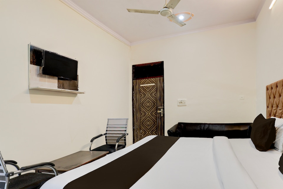 Hotel O Swastik , Ghaziabad City, Ghaziabad