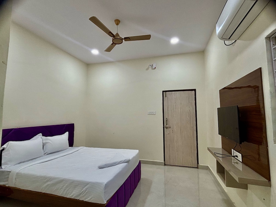 Hotel O D.r. Royal Lodge, Shamshabad, Hyderabad