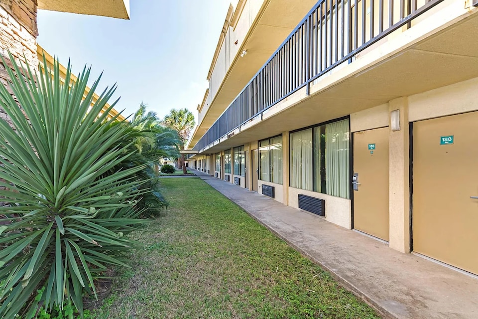 Eco Inn Suites by Hotel O Baytown,  Baytown, TX,  Baytown, TX