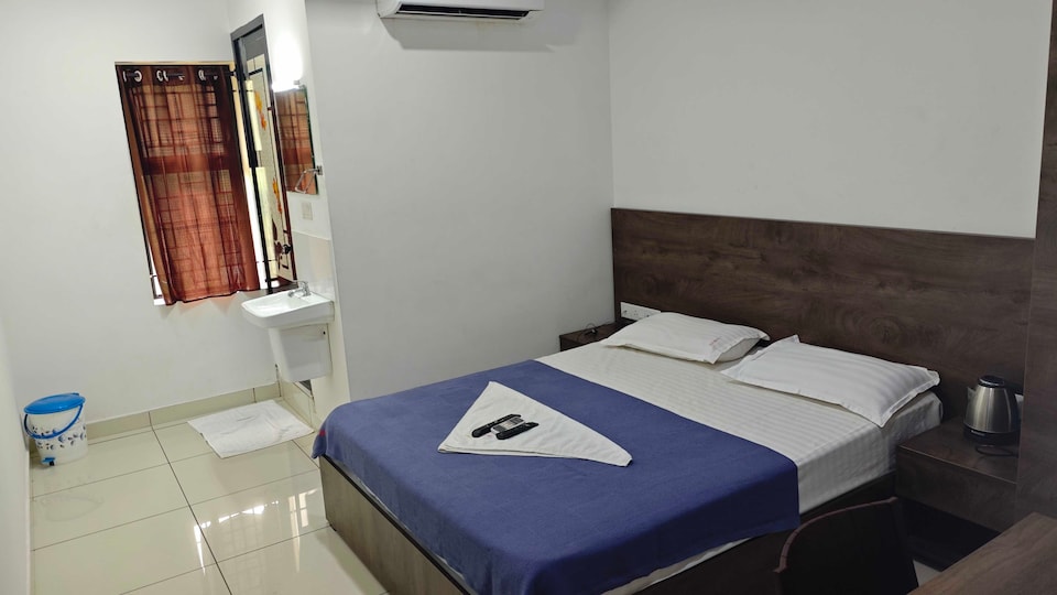 Hotel O HEAVEN REGENCY, Edapally Kochi, Kochi