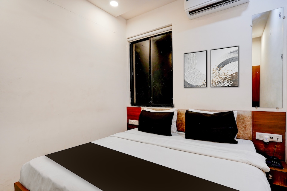 Hotel O by OYO Hotel R Pacific, Dhebar Road, Rajkot