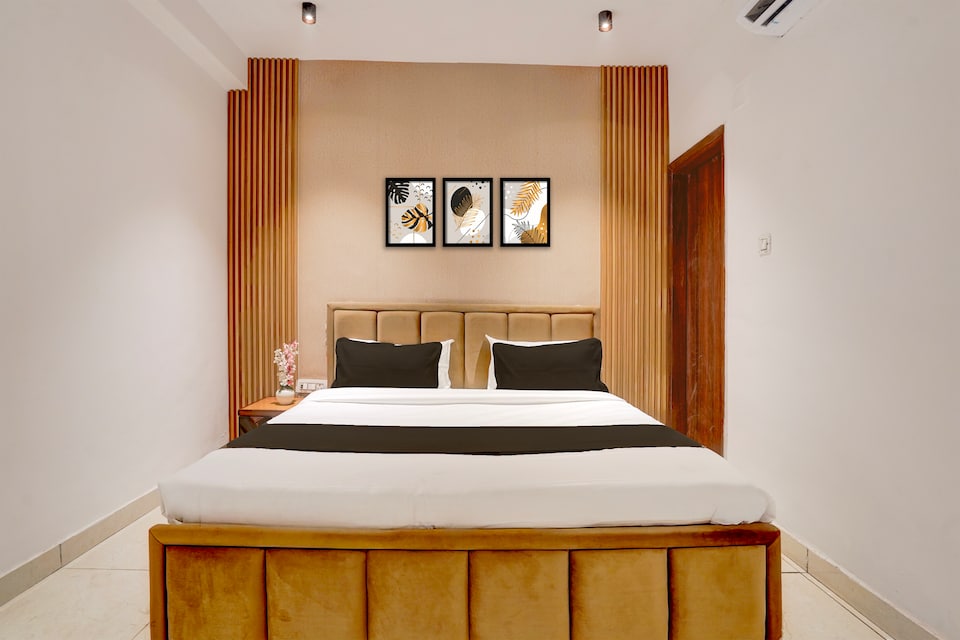 Hotel O Subhash Nagar Metro Station Formerly Parampara, Paschim Vihar Delhi, Delhi