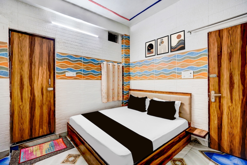 Super Hotel O Bhuteshwar Mahadev Temple Formerly Raghav Guest House, Mathura, Mathura