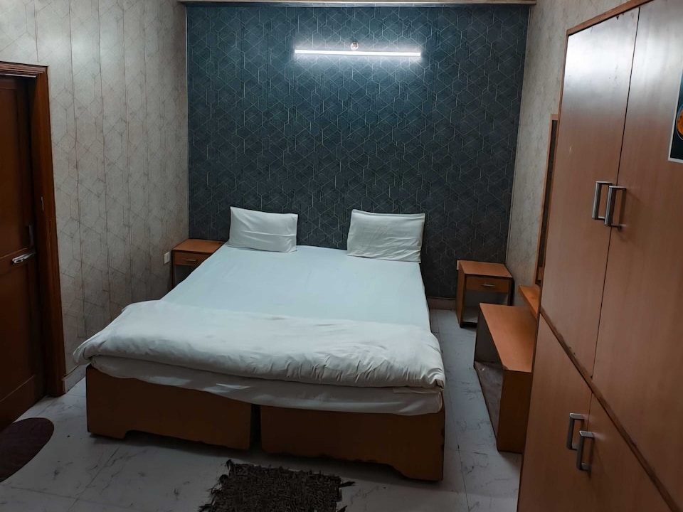 OYO Radha Raman Guest House, Aligarh, Aligarh