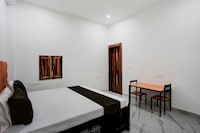 OYO Radha Raman Guest House