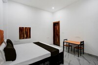 OYO Radha Raman Guest House