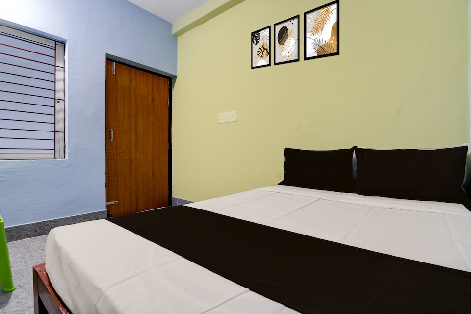 SPOT ON Maa Gauri Guest House, Bapuji Nagar, Bhubaneswar