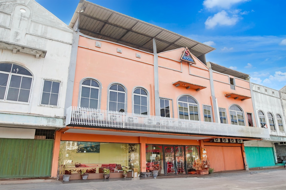 Dancenter Sena Inn, Batu Aji, Batam