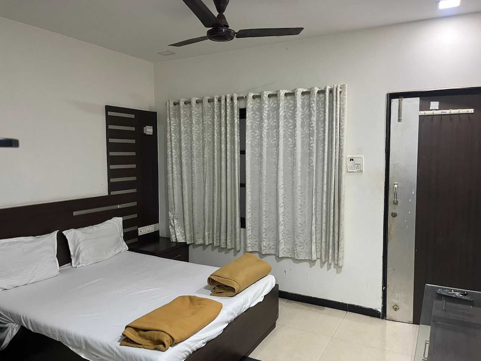 Hotel O Nd Film City &  Heritage Resort , Karjat city, Karjat