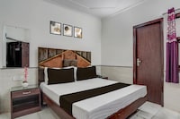 Hotel O Royal Palace 