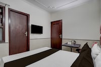 Hotel O Royal Palace 