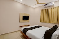 Hotel O The Classic Crown