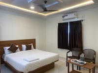 Hotel O The Classic Crown