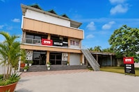 Hotel O Uttaranchal University Dehradun