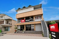 Hotel O Uttaranchal University Dehradun
