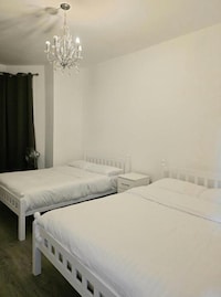 Rayan's Lodge Stratford London by OYO