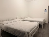 Rayan's Lodge Stratford London by OYO