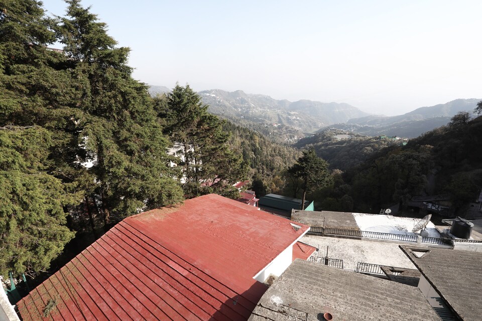 OYO Home 13269 Cozy Studio, Library Chowk Mussoorie, Mussoorie
