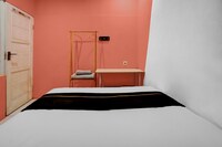 OYO 95042 Jasmine Guest House