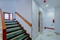 Super Townhouse Passport Office Saligramam Formerly K.K Nagar Residency