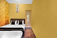 OYO 95043 Guest House Adel's