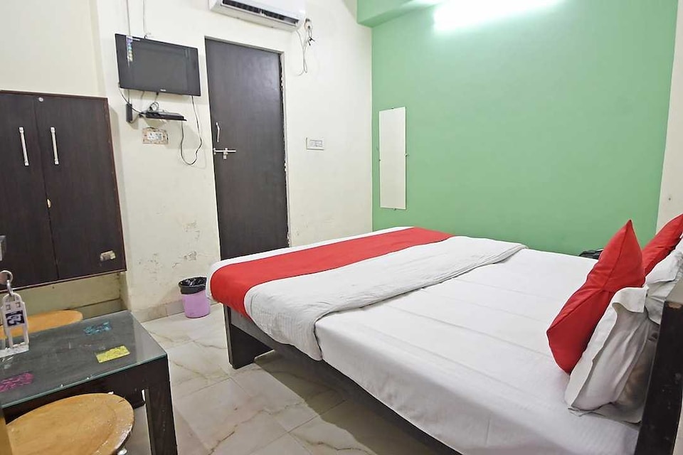 Hotel O Rajiv Gandhi Bus Stop Bangalore Formerly Maharaja, Nagarbhavi Bangalore, Bangalore