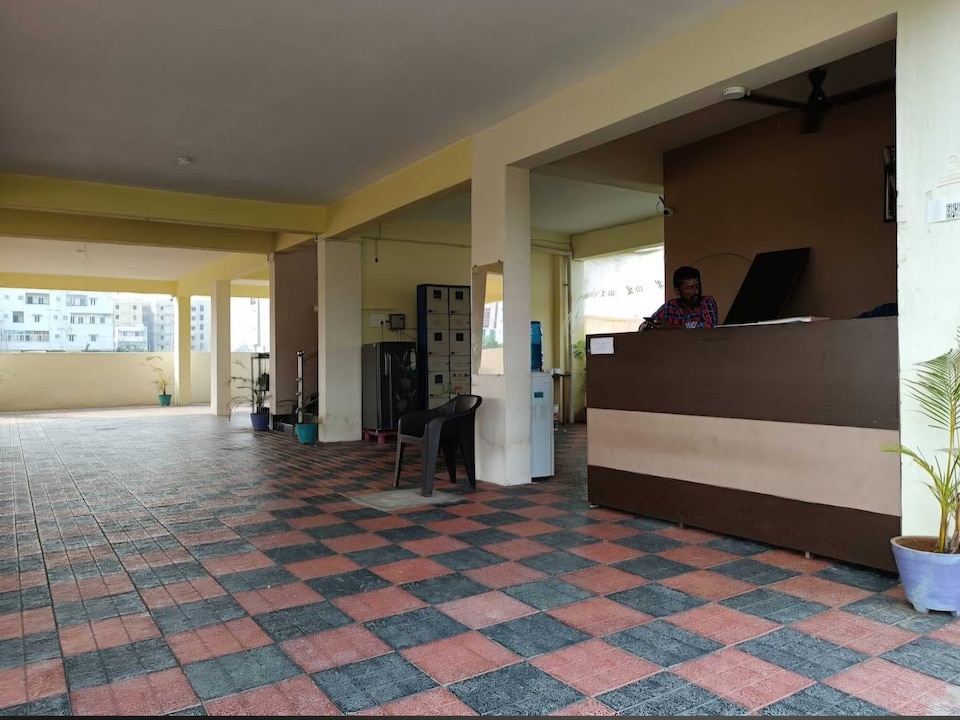 Hotel O Akshaya Kanuru, Mahanadu Extension VIjayawada, Vijayawada