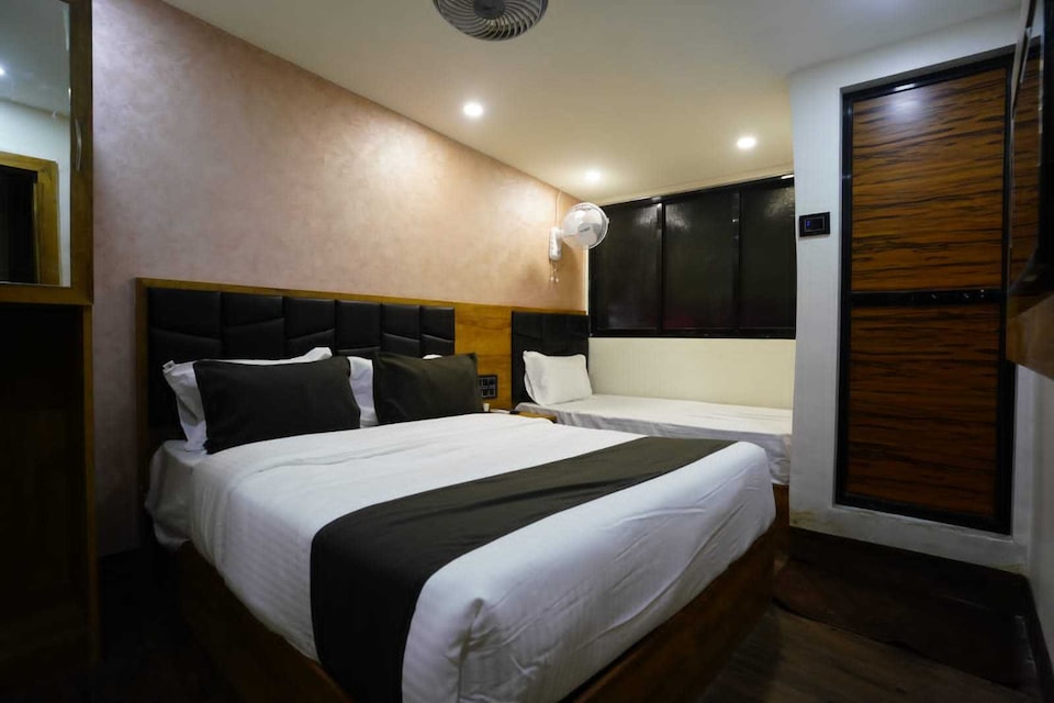  Collection O Santacruz Railway Station Mumbai Formerly Mpg Guest, Mumbai Bandra-Khar-Santacruz, Mumbai