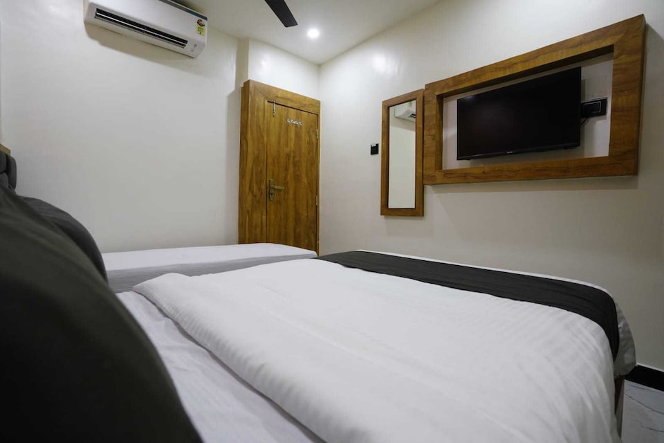  Collection O Santacruz Railway Station Mumbai Formerly Mpg Guest, Mumbai Bandra-Khar-Santacruz, Mumbai