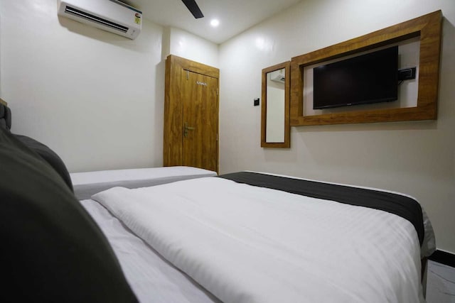  Collection O Santacruz Railway Station Mumbai Formerly Mpg Guest