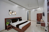 Hotel O Sector 110 Noida Formerly Luv Kush Tower Bhangel