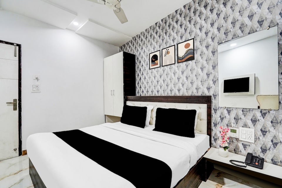 Townhouse Golden Temple Amritsar Formerly A Star, Golden Temple Road Amritsar, Amritsar