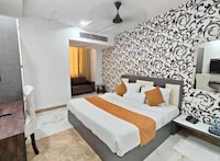 Townhouse Golden Temple