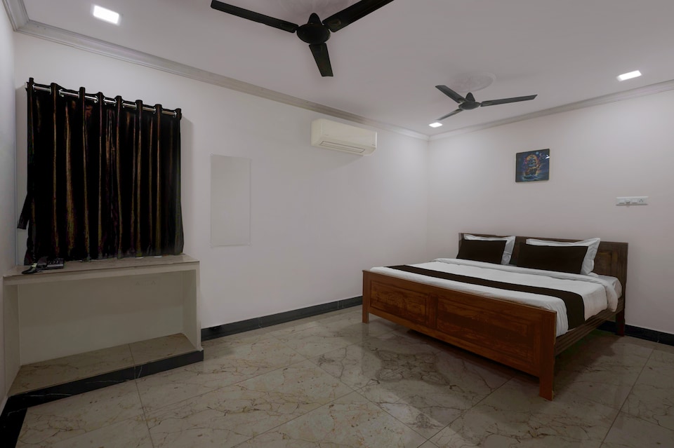 Super Townhouse CJ Grand, Mahanadu Extension VIjayawada, Vijayawada