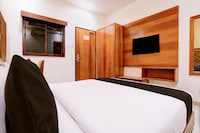 Townhouse Oak Titvala Railway Junction Formerly Sai Dhan Residency