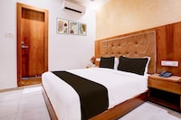 Townhouse Oak Titvala Railway Junction Formerly Sai Dhan Residency