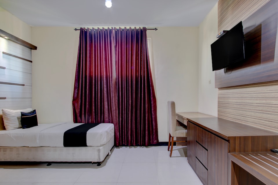 Collection O near Stadion Manahan formerly Graha Laweyan Solo, Solo, Solo