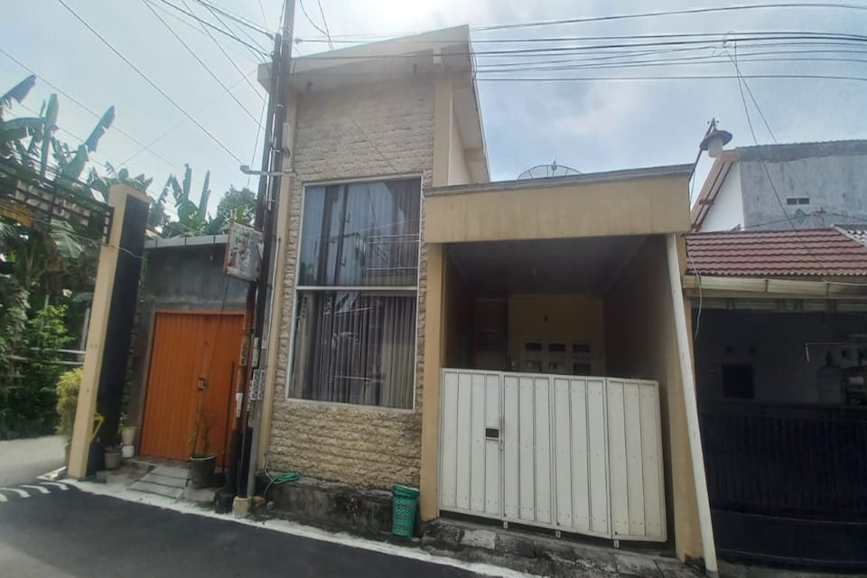 OYO 95060 Ahzafani Homestay Syariah, Solo, Solo