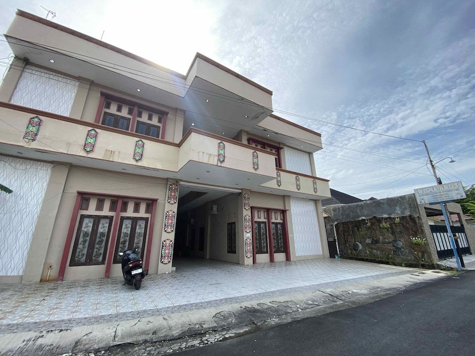 Hotel O near Universitas Palangka Raya formerly Wisma Aries, Palangkaraya, Palangkaraya