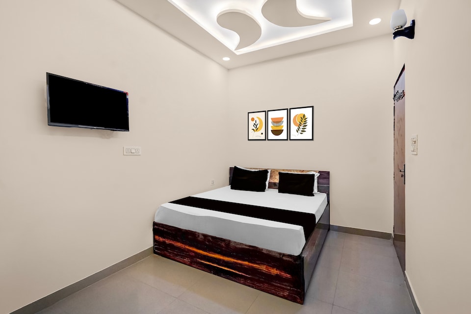 Hotel O Krishnam Sadan, Iskcon Vrindavan, Vrindavan