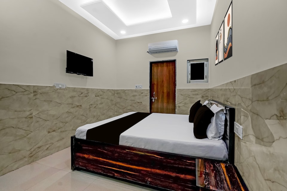 Hotel O Krishnam Sadan, Iskcon Vrindavan, Vrindavan