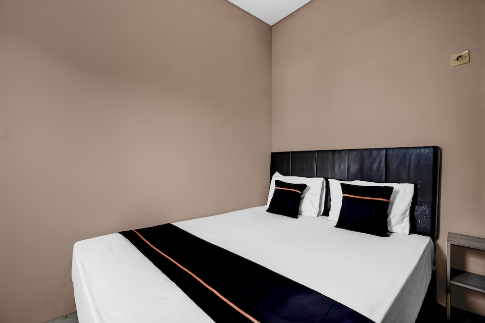 Hotel O near Ciputra World Surabaya formerly Darmo Residence, Surabaya, Surabaya